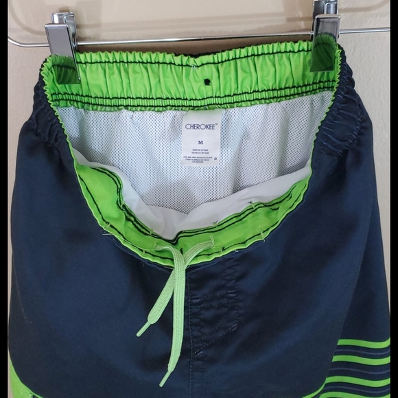 Cherokee black and green swimsuit - Picture 6 of 6